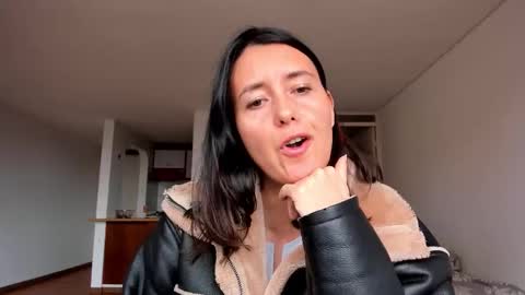 Snapshot of zoe_jeane_beker chatting on September 20, 7:48 pm ZOE online show from September 20, 7:48 pm