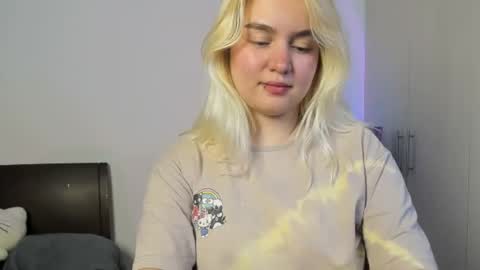 zoe online show from October 15, 7:36 pm