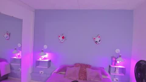 Zoe Lynch online show from September 26, 11:36 am