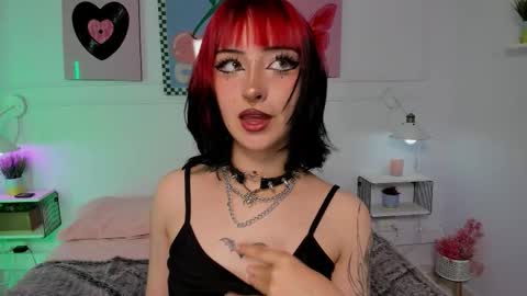 Zoe Lynch online show from February 25, 11:31 am