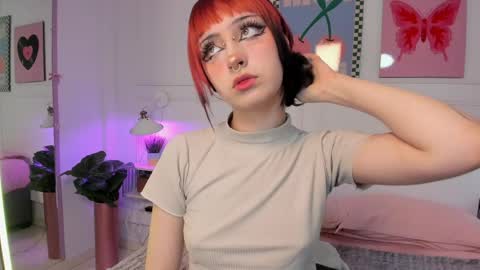 Zoe Lynch online show from April 8, 11:32 am