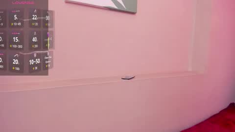 zoe_moreau online show from December 1, 7:41 pm