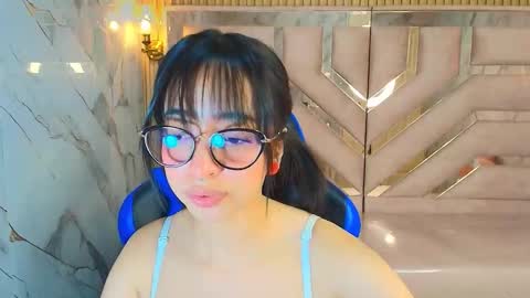Snapshot of zoe_r_ chatting on September 26, 3:54 am Zoe online show from September 26, 3:54 am