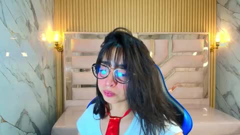 Snapshot of zoe_r_ chatting on October 24, 3:36 am Zoe online show from October 24, 3:36 am