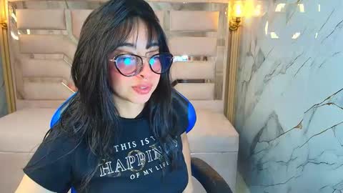 Snapshot of zoe_r_ chatting on November 16, 3:12 am Zoe online show from November 16, 3:12 am