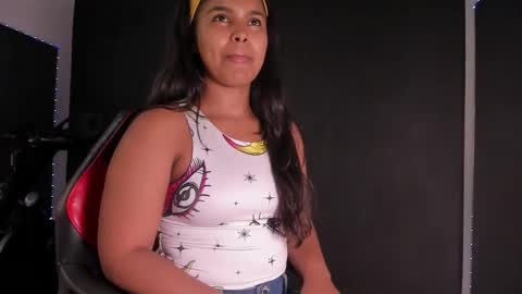 Snapshot of zoe_roux210949 chatting on January 8, 11:41 pm Zoe online show from January 8, 11:41 pm