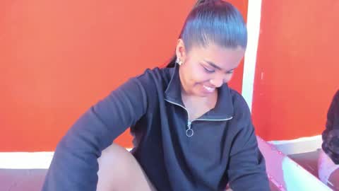 Snapshot of zoe_roux210949 chatting on February 10, 2:08 am Zoe online show from February 10, 2:08 am