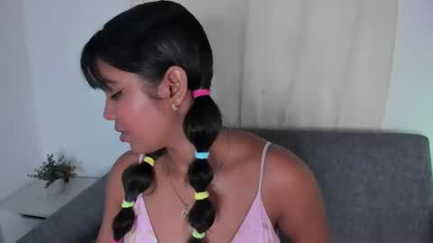 Snapshot of zoe_roux210949 chatting on February 24, 9:41 pm Zoe online show from February 24, 9:41 pm