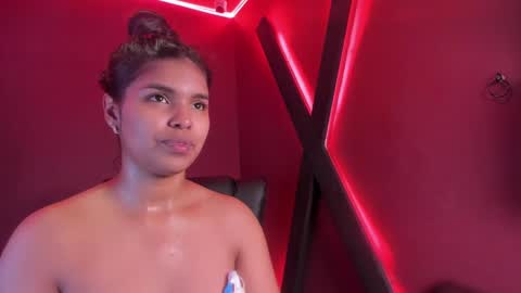 Snapshot of zoe_roux210949 chatting on March 4, 7:54 pm Zoe online show from March 4, 7:54 pm