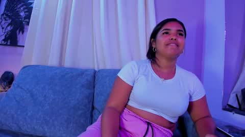 Snapshot of zoe_roux210949 chatting on September 21, 2:46 am Zoe online show from September 21, 2:46 am