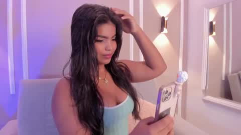 Snapshot of zoe_roux210949 chatting on November 5, 2:55 am Zoe online show from November 5, 2:55 am