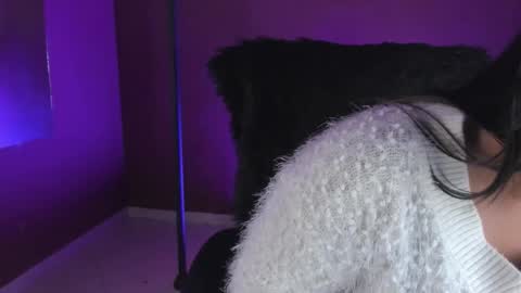 Snapshot of zoe_roux210949 chatting on November 28, 2:36 am Zoe online show from November 28, 2:36 am