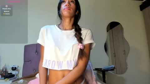 Snapshot of zoe_storm2 chatting on May 29, 12:30 am Zoe online show from May 29, 12:30 am