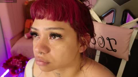 zoe_sullivan_ online show from April 12, 9:25 am