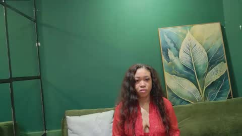 zoe_taylor2001 online show from January 6, 1:59 pm