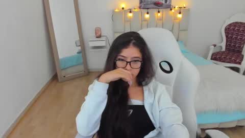 Zoe online show from February 14, 2:23 pm