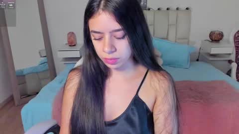 Zoe online show from October 1, 12:00 pm