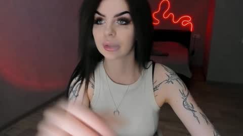 Snapshot of zoedrift chatting on November 23, 12:27 pm zoedrift online show from November 23, 12:27 pm