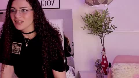 Zoe online show from February 25, 3:49 am