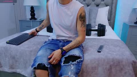 Zoe Krug online show from January 9, 7:26 pm