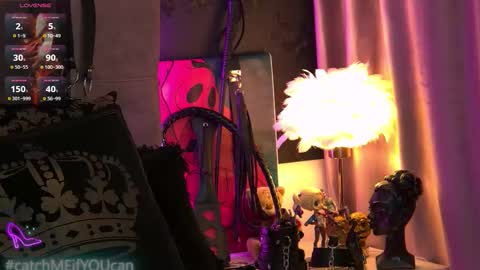 ZoeMesmerize online show from February 20, 5:04 am