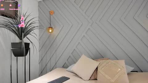 Zoe online show from March 25, 10:49 pm