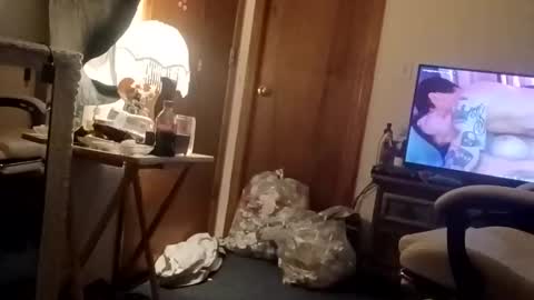 Snapshot of zoeoved92 chatting on December 19, 10:33 am zoeoved92 online show from December 19, 10:33 am