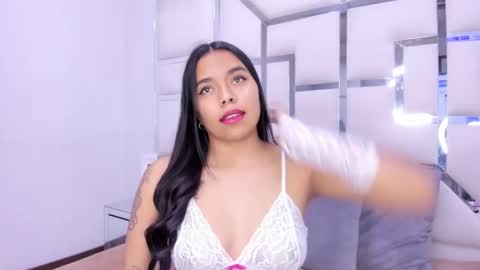 ZoeSwam online show from February 7, 3:52 pm