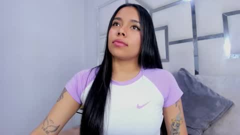 ZoeSwam online show from October 5, 1:53 pm