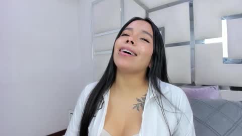 ZoeSwam online show from April 10, 2:22 pm