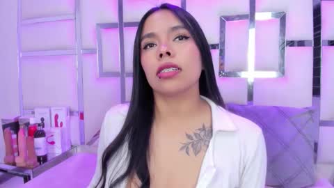 ZoeSwam online show from April 19, 6:32 pm