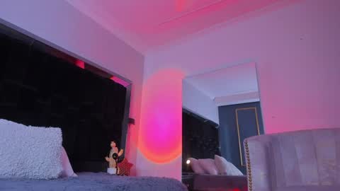 zoevidal_ online show from January 25, 11:44 am