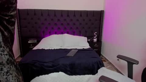 Zoe online show from November 28, 1:47 pm