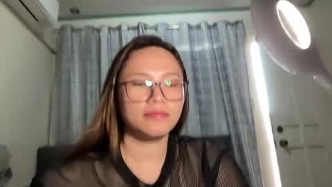 Snapshot of zoey_foryou chatting on October 21, 4:13 am zoey_foryou online show from October 21, 4:13 am