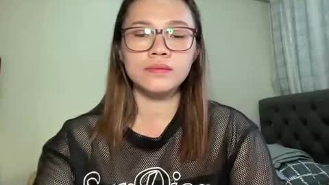 Snapshot of zoey_foryou chatting on November 15, 3:48 am zoey_foryou online show from November 15, 3:48 am