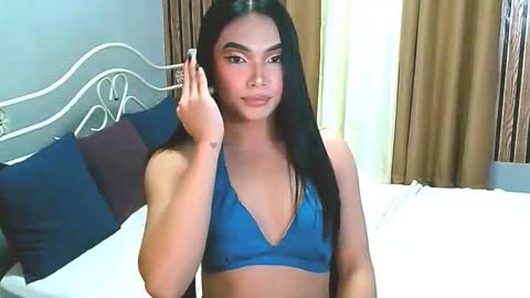 Snapshot of zoey_pleasure chatting on November 25, 6:46 am zoey online show from November 25, 6:46 am