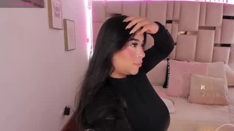 Snapshot of zoey_thommpson chatting on November 16, 2:55 pm zoey thommpson online show from November 16, 2:55 pm