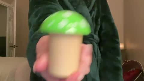 Zoeydanner online show from February 5, 4:27 am