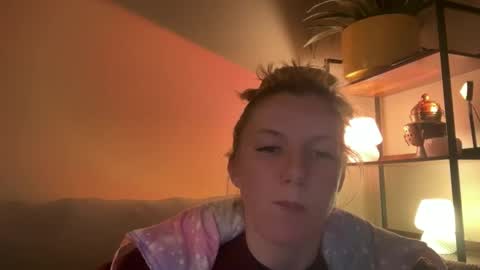 Zoeydanner online show from February 11, 3:44 am