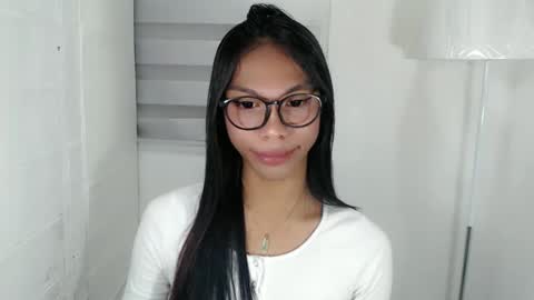 Snapshot of zoeygorgeous19 chatting on March 8, 9:29 pm zoey online show from March 8, 9:29 pm