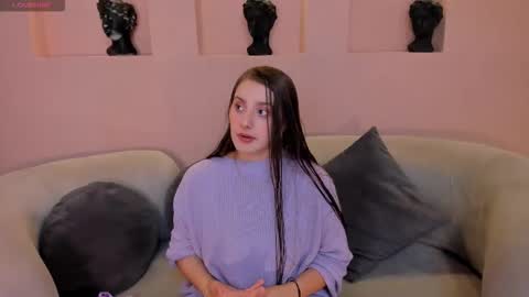 Zoey Walker online show from October 13, 12:05 pm