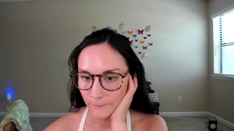 Zoie online show from September 13, 10:31 pm