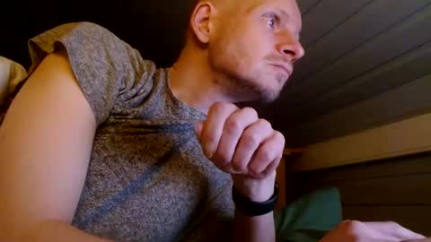 zolexthomas online show from December 4, 10:41 pm