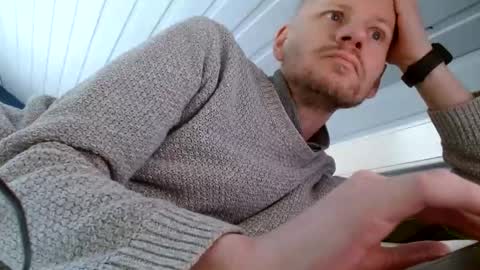 zolexthomas online show from December 12, 11:07 am