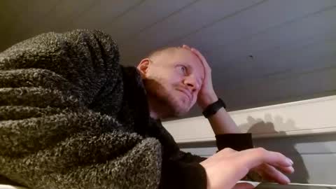 zolexthomas online show from December 15, 8:15 pm