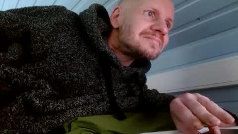 zolexthomas online show from December 18, 11:02 am