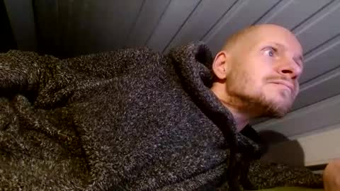 zolexthomas online show from December 18, 3:55 pm