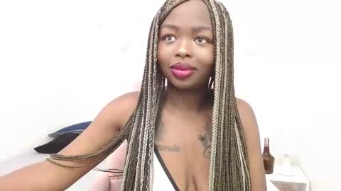 Zooe online show from December 31, 12:36 pm