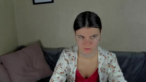 Snapshot of zorianaa_ chatting on November 30, 9:19 pm Zoriana online show from November 30, 9:19 pm