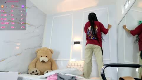 Violeta online show from March 27, 12:05 pm